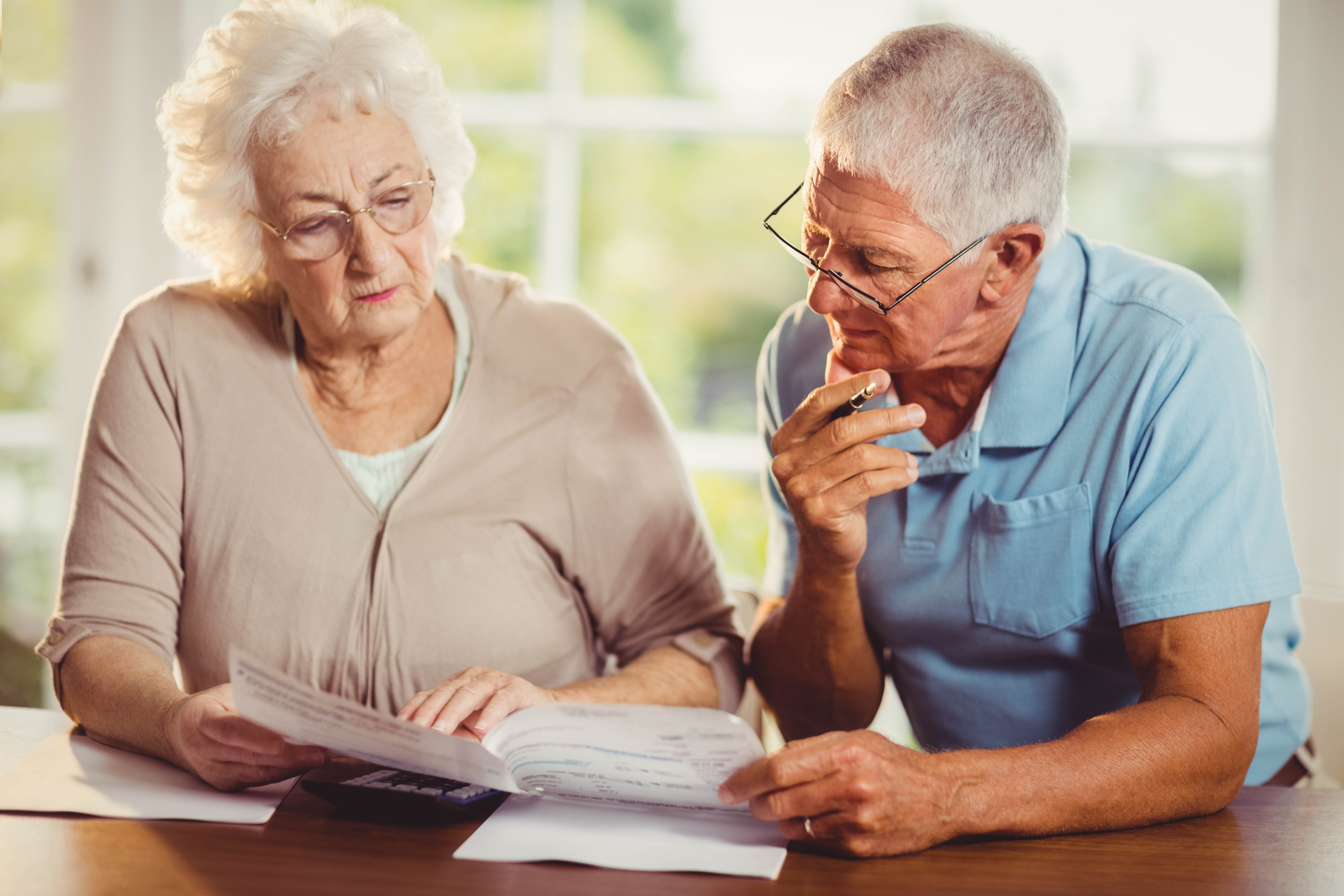 Best Living Annuities in South Africa (An old couple reviewing finances)