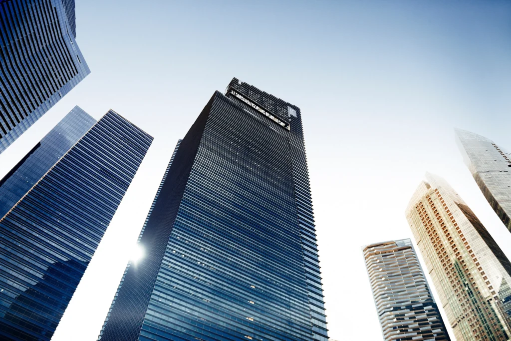 Geopolitical Shocks Keep Reserve Bank Cautious on Interest Rates (Tall skyscraper)
