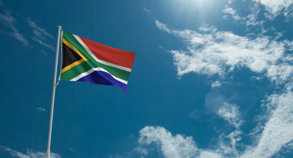 Thys van Zyl in die artikel, "SA ly aan Stockholm-sindroom (Suid-Afrikaanse vlag wapper teen 'n blou lug)